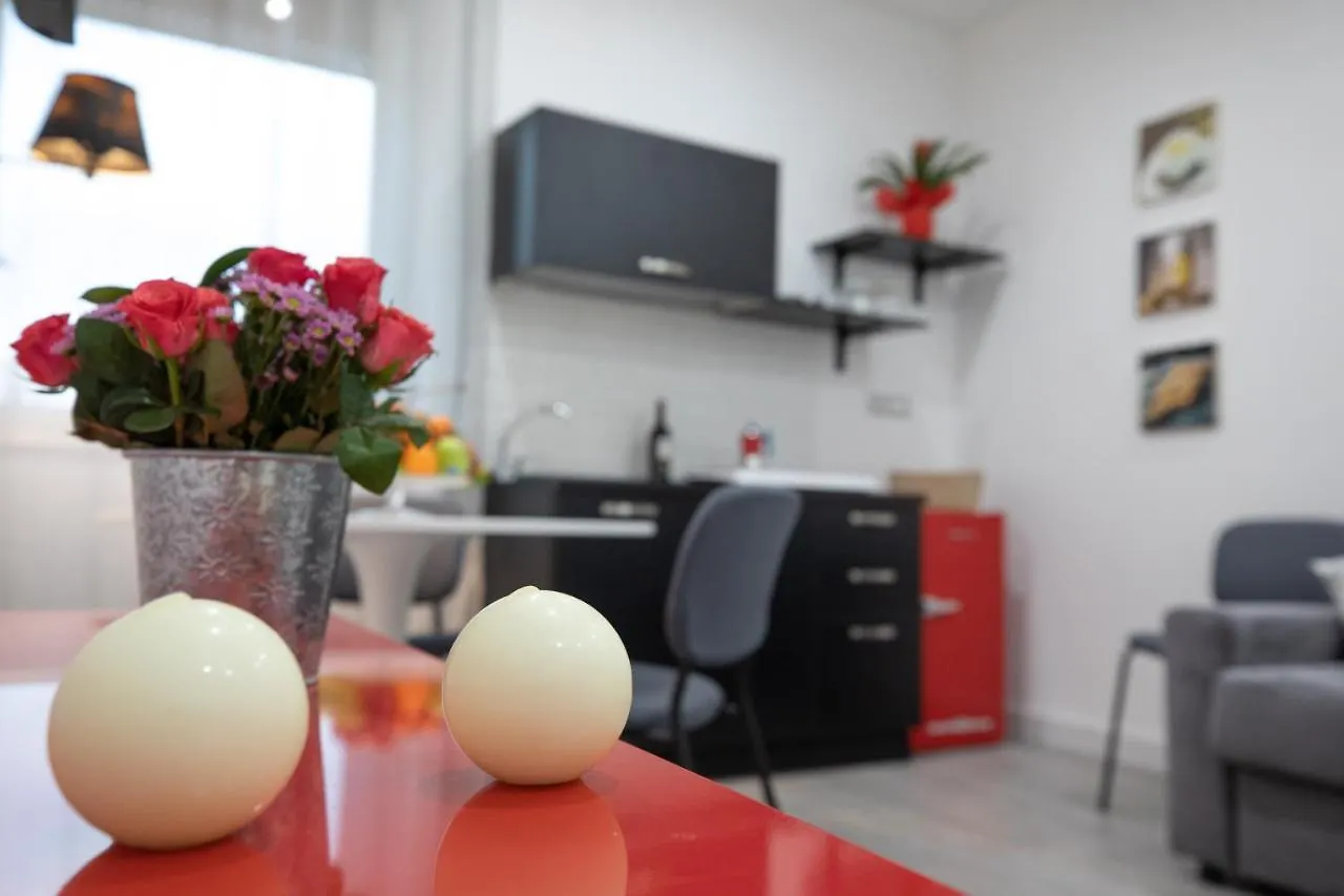 Napolidays Toledo Apartment By Dimorra